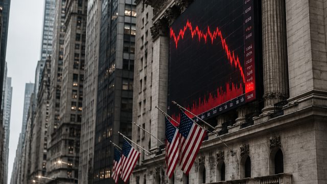 Wall Street Faces Decline Amid Semiconductor Market Turmoil