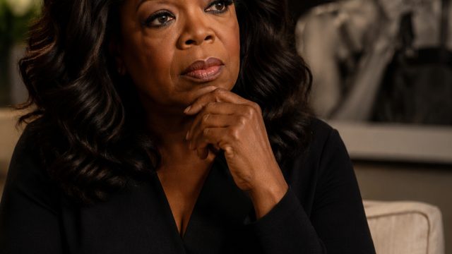 Oprah Winfrey Reflects on Whitney Houston’s Fall: A Moment of Vulnerability